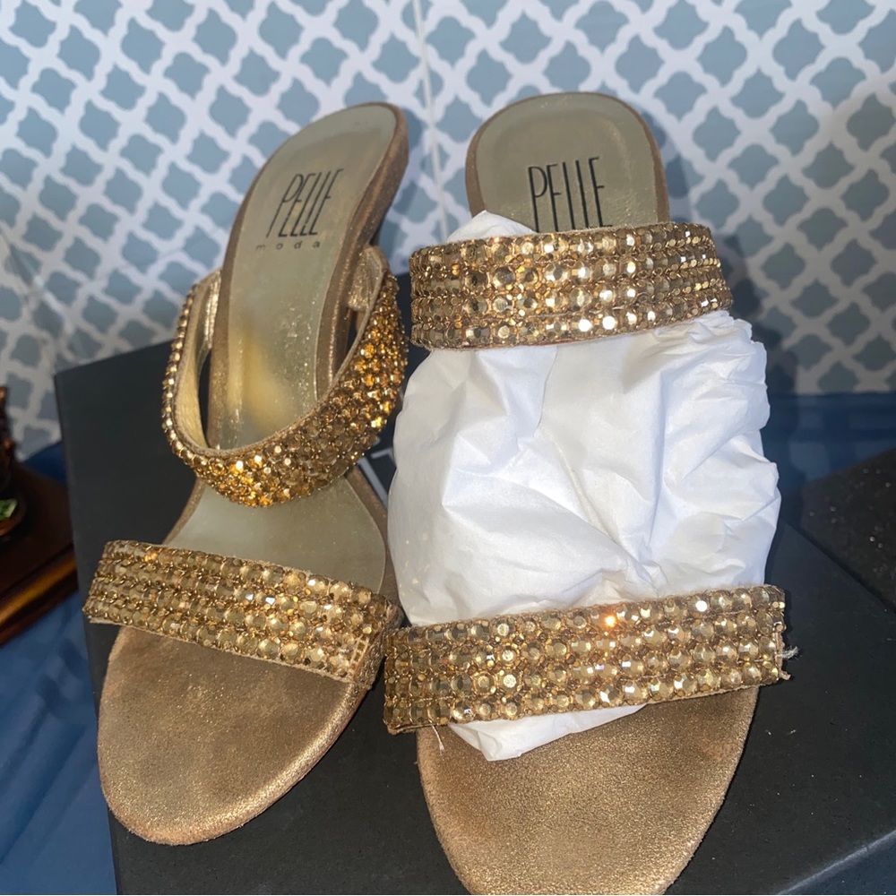 PELLE women’s slides size 5